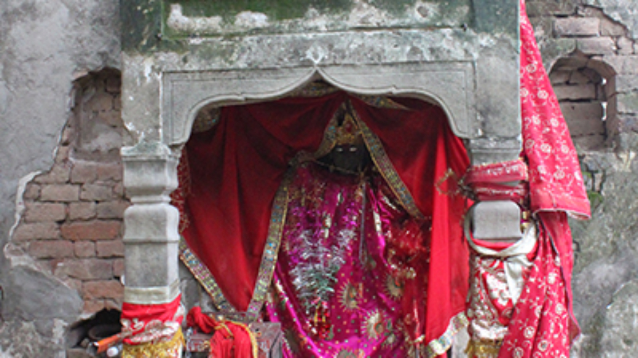 Jhandewala Temple, Dholbaha