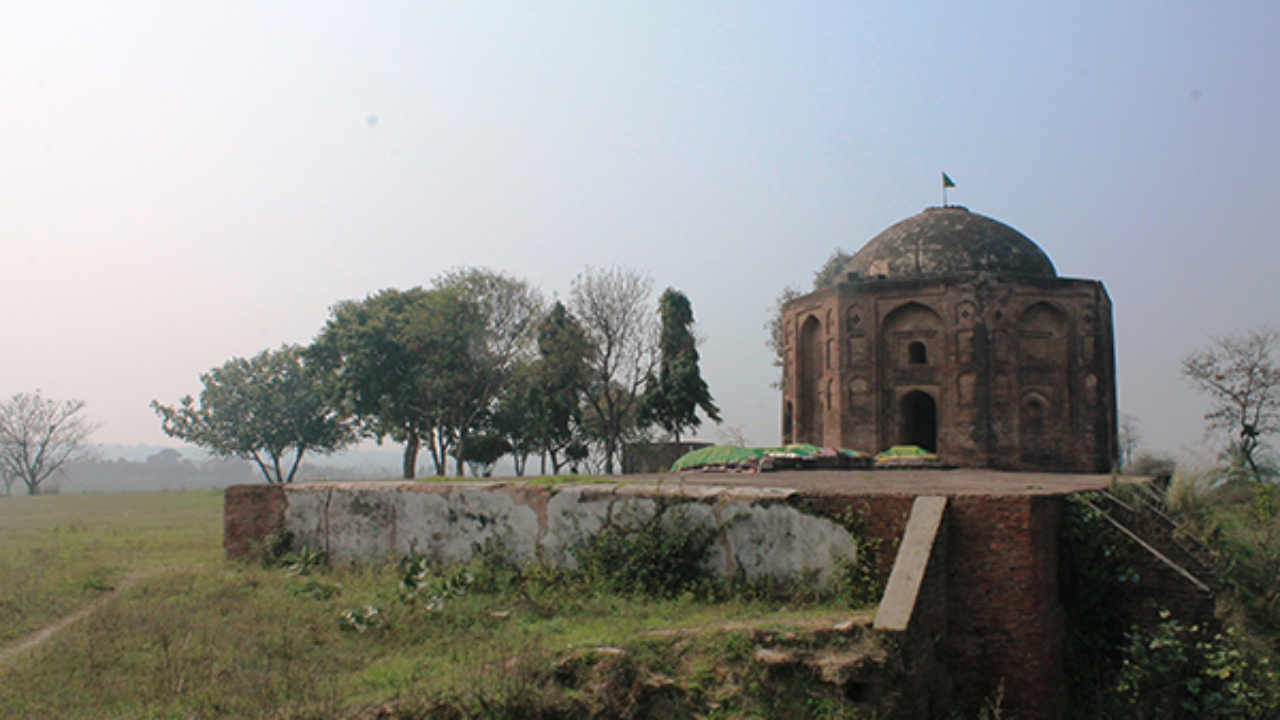 Nawab Bahadur Khan Tomb