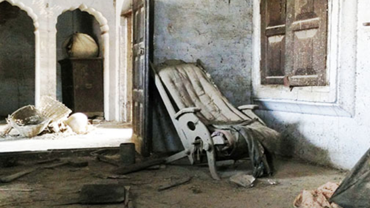 Old furniture in the haveli