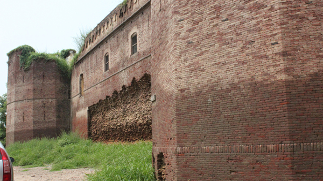 Qila, Patti