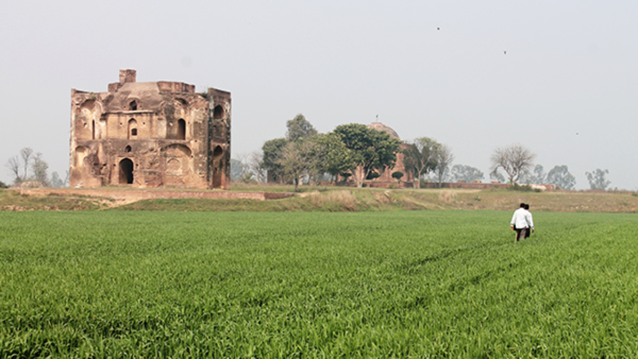 Tombs of Hussain Khan and Nawab Bahadur Khan